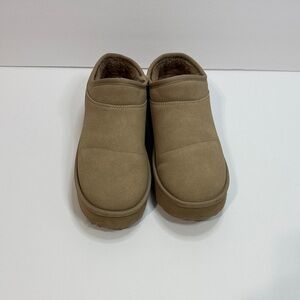 American Eagle Outfitters Women's Tan Platform Slip-Ons